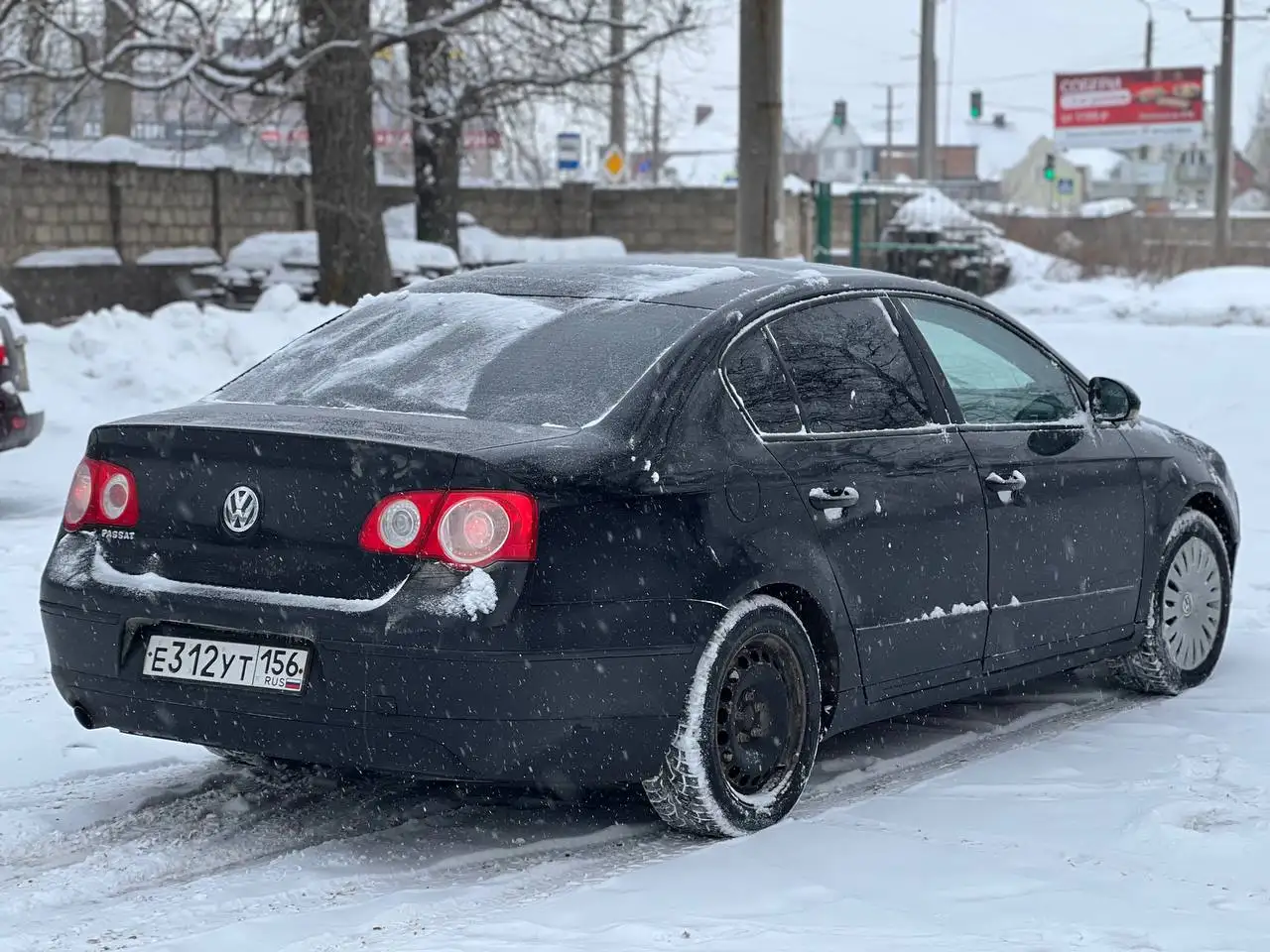 Volkswagen Passat 2009 1.6 МТ - Легковые автомобили (Авто) в Неизвестно