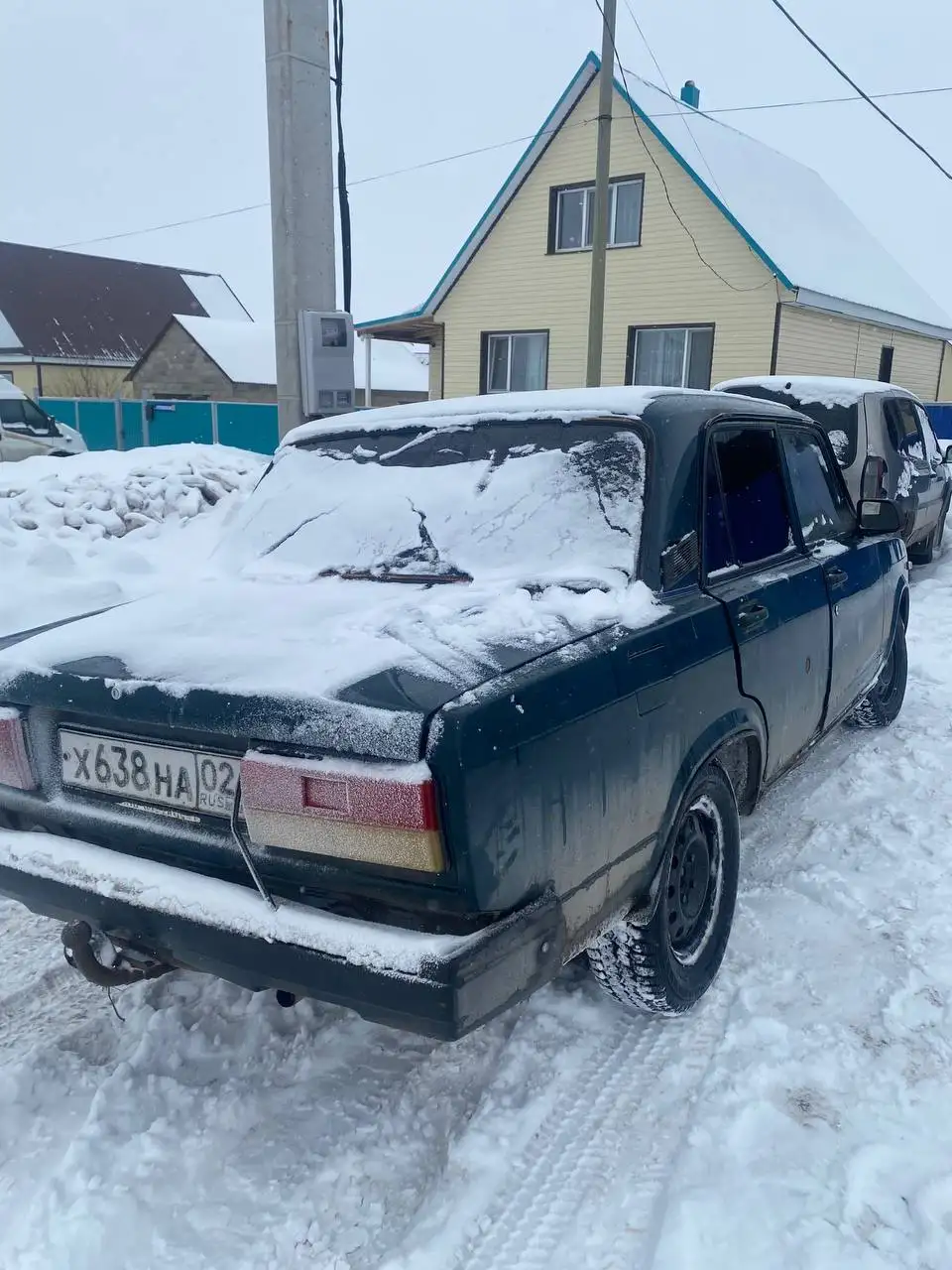 ВАЗ 2107 5 лет, на ходу, все документы, на учете - Легковые автомобили (Авто) в Неизвестно