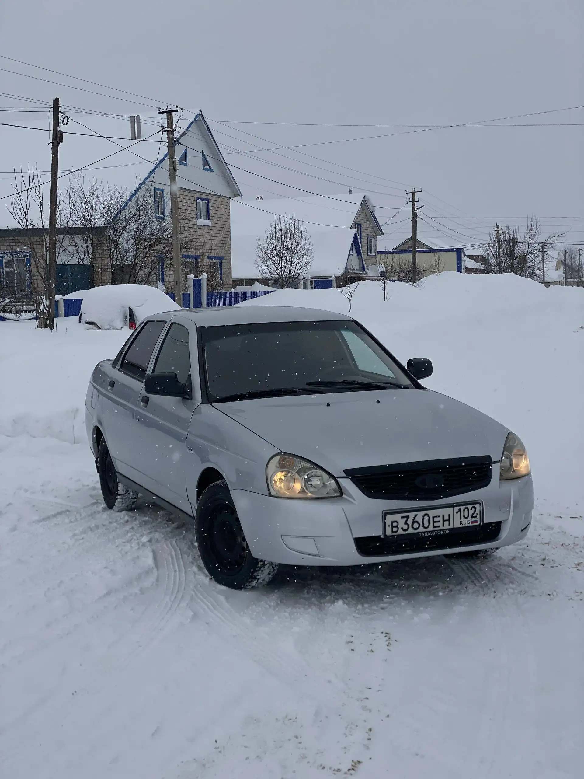 Продается Лада Приора 2009 года в комплектации люкс - Легковые автомобили (Авто) в Неизвестно