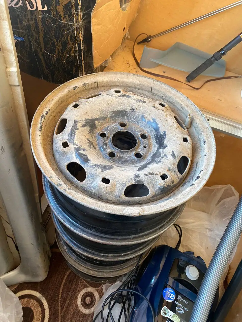 Продам штампы 5х100 R14 с Volkswagen Polo - Диски (Запчасти) в Октябрьский