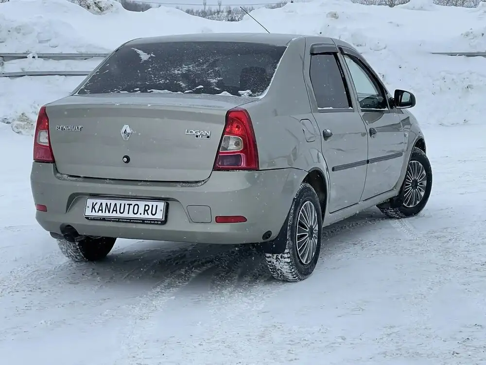 Renault Logan 2012 года в отличном состоянии - Легковые автомобили (Авто) в Канаш