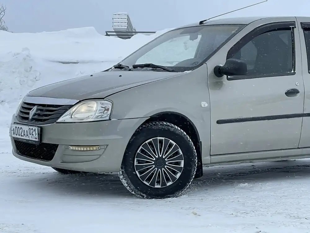 Renault Logan 2012 года в отличном состоянии - Легковые автомобили (Авто) в Канаш