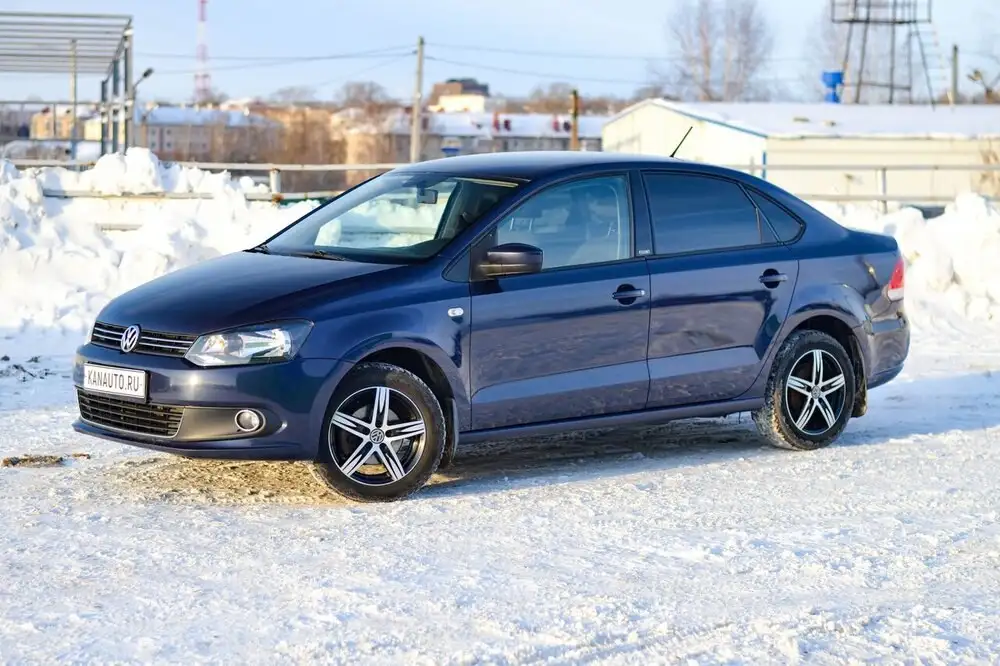Volkswagen Polo 2015 г.в. 1.6 механика - Легковые автомобили (Авто) в Канаш