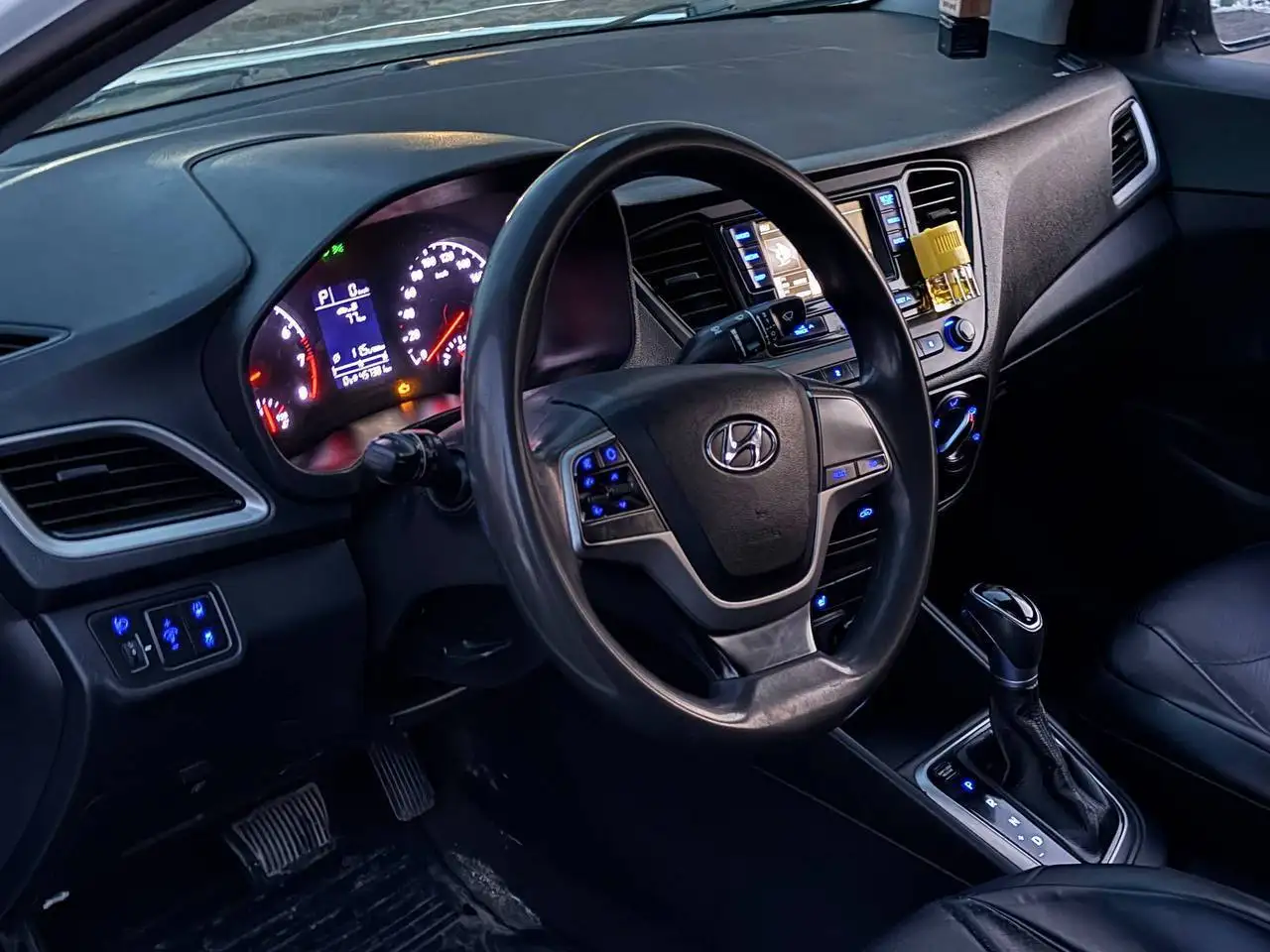 Продажа Hyundai Solaris 2018 года в Уфе - Легковые автомобили (Авто) в Уфа