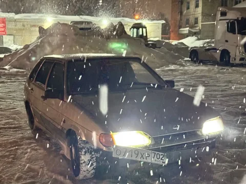 Четкий паравоз для пацанов 5 год - Авто в Дюртюли