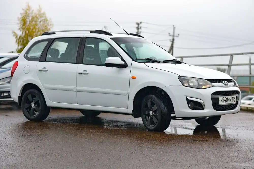 Продажа Lada Kalina II 2015 года в Канаше - Легковые автомобили (Авто) в Канаш
