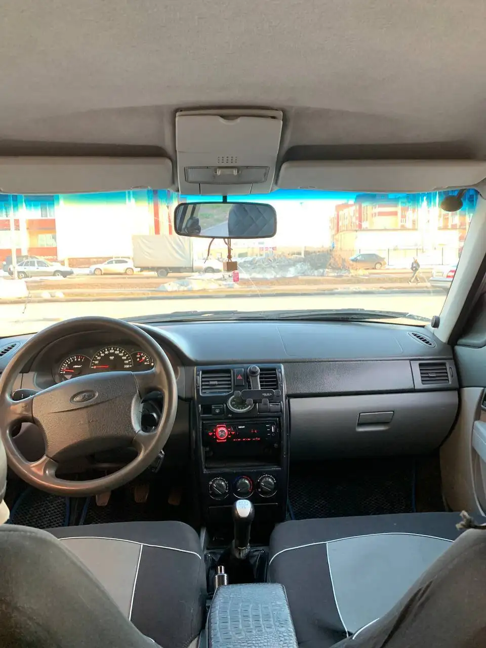 Приора 2007 года в хорошем техническом состоянии - Легковые автомобили (Авто) в Неизвестно