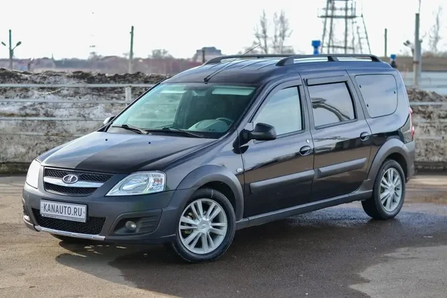 Продажа Lada Largus Cross 2017 года - Коммерческий транспорт в Канаш