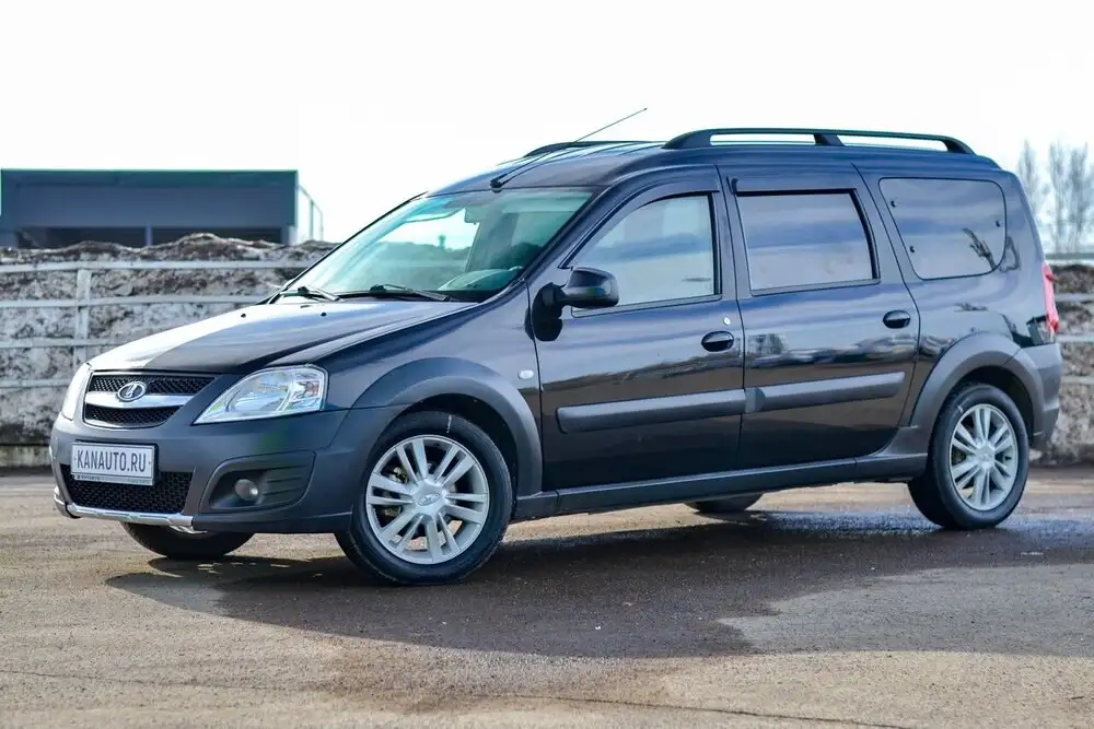 Продажа Lada Largus Cross 2017 года - Авто в Канаш