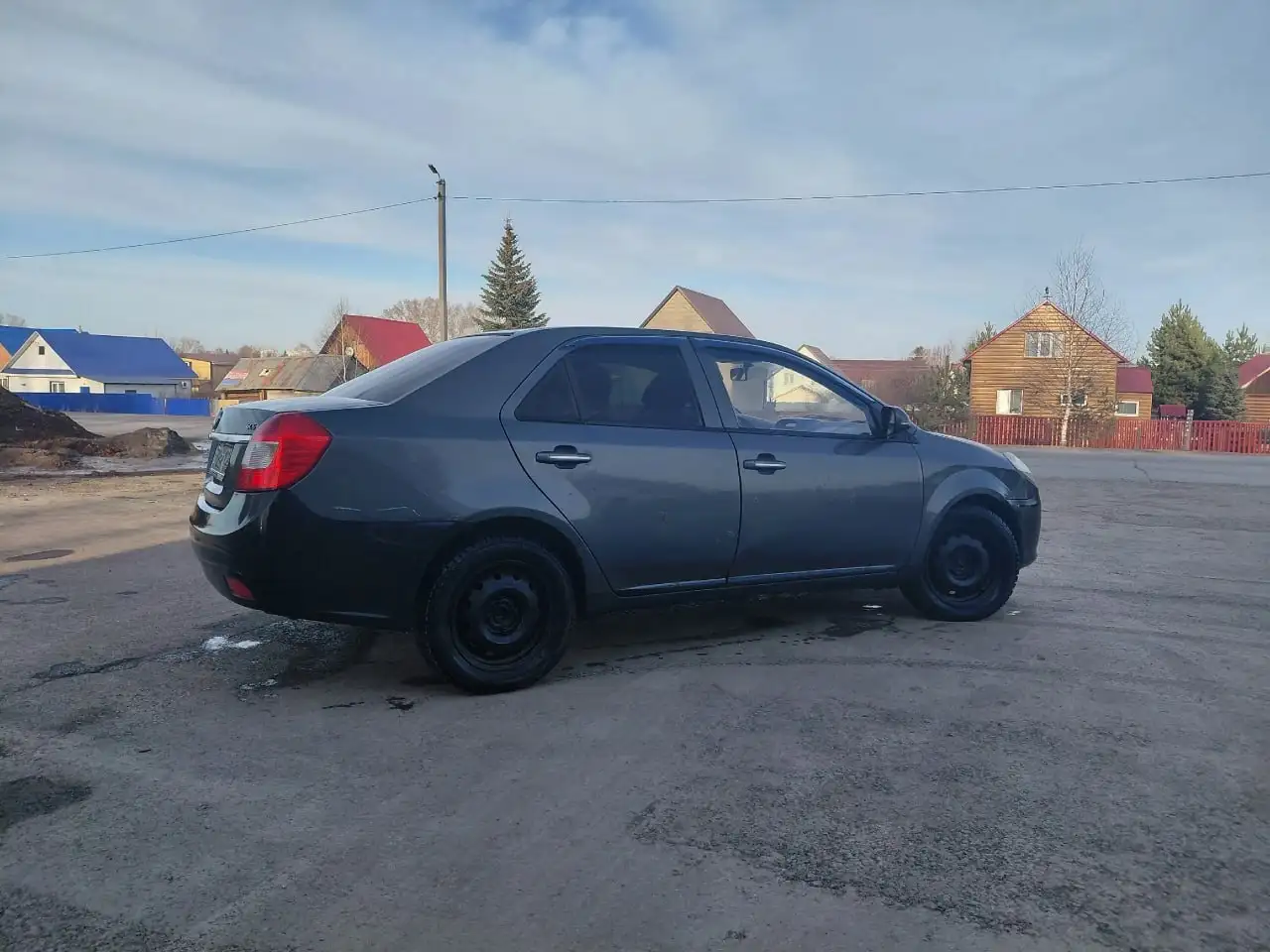 Geely GC6 2014 года, бывший в залоге, готов к продаже - Авто в Неизвестно