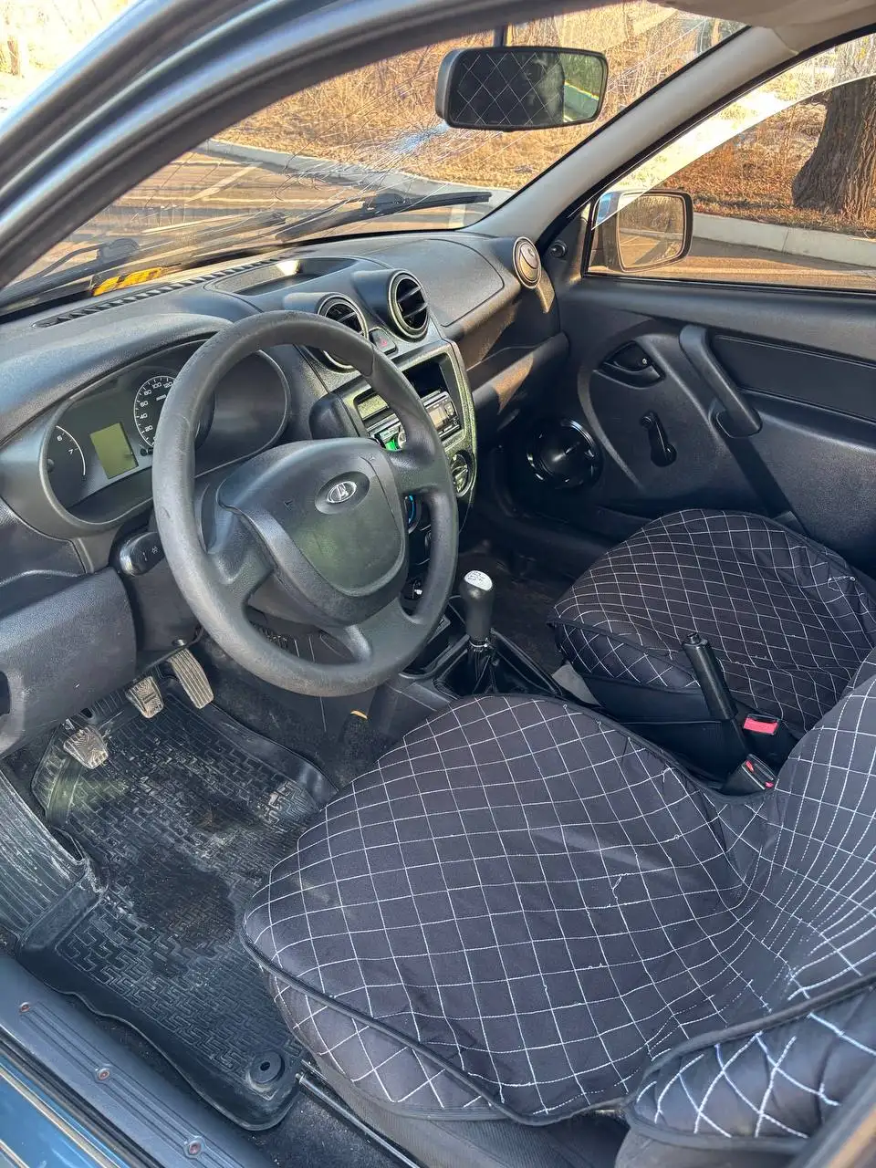 Продажа LADA Granta 2013 года в отличном состоянии - Авто в Неизвестно