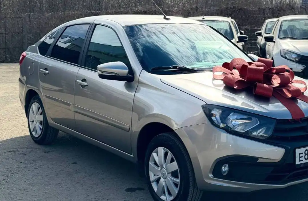 Продажа Лада Гранта 2020 года - Легковые автомобили (Авто) в Набережные Челны