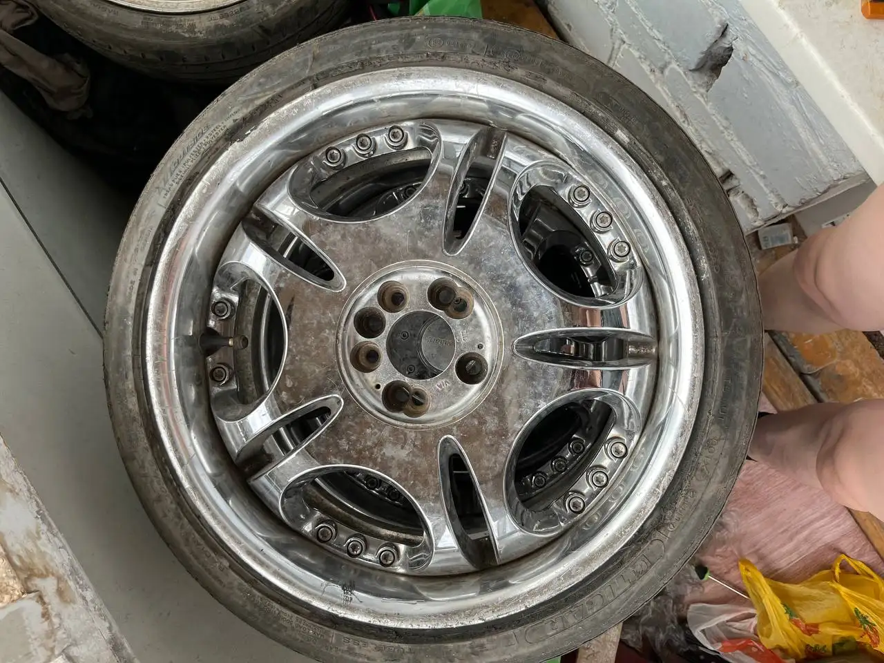 Продам 17 диски с резиной - Запчасти (Авто) в Неизвестно