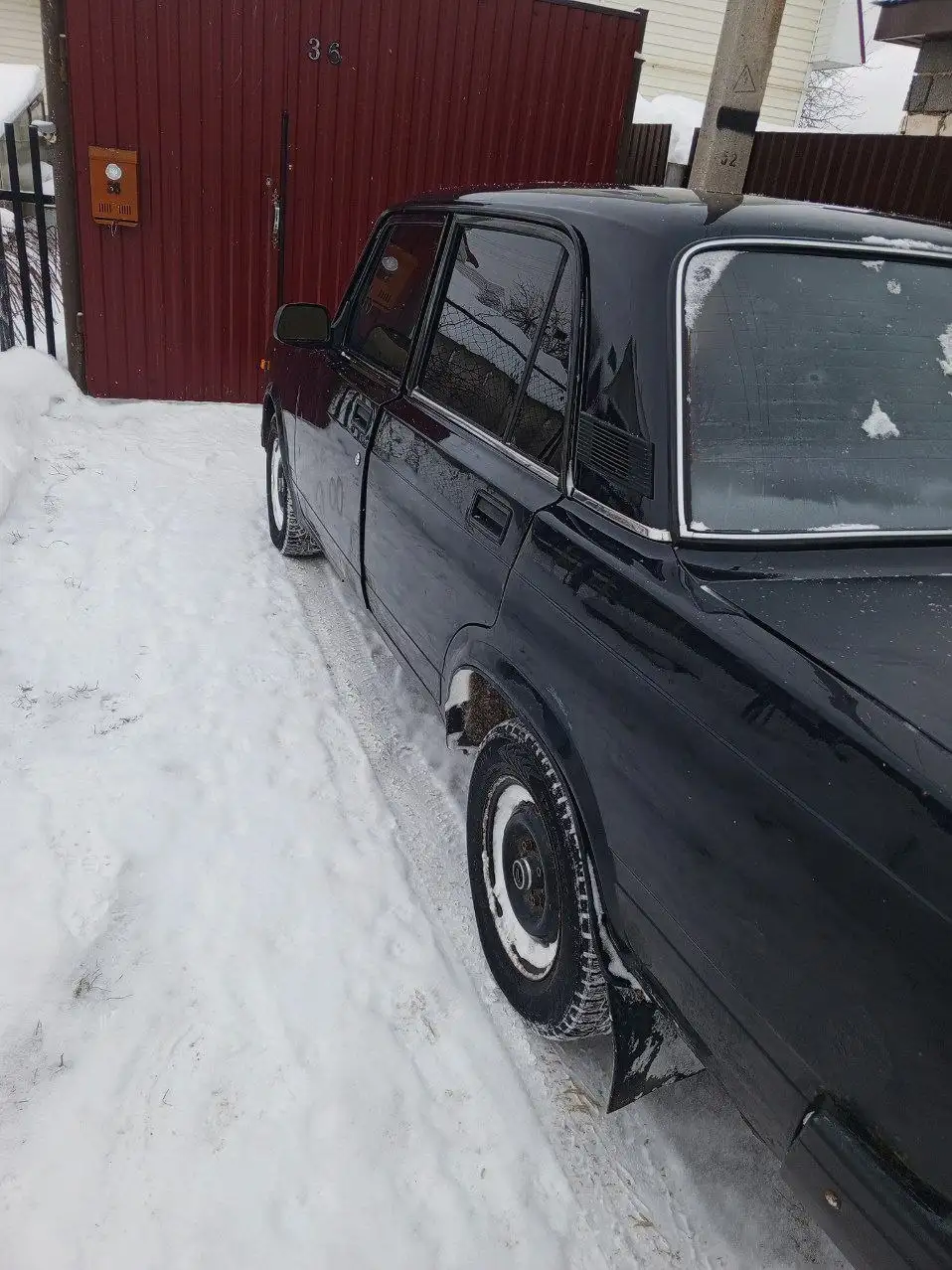 Автомобиль 2010 года с пробегом 135 тыс. км - Легковые автомобили (Авто) в Октябрьский