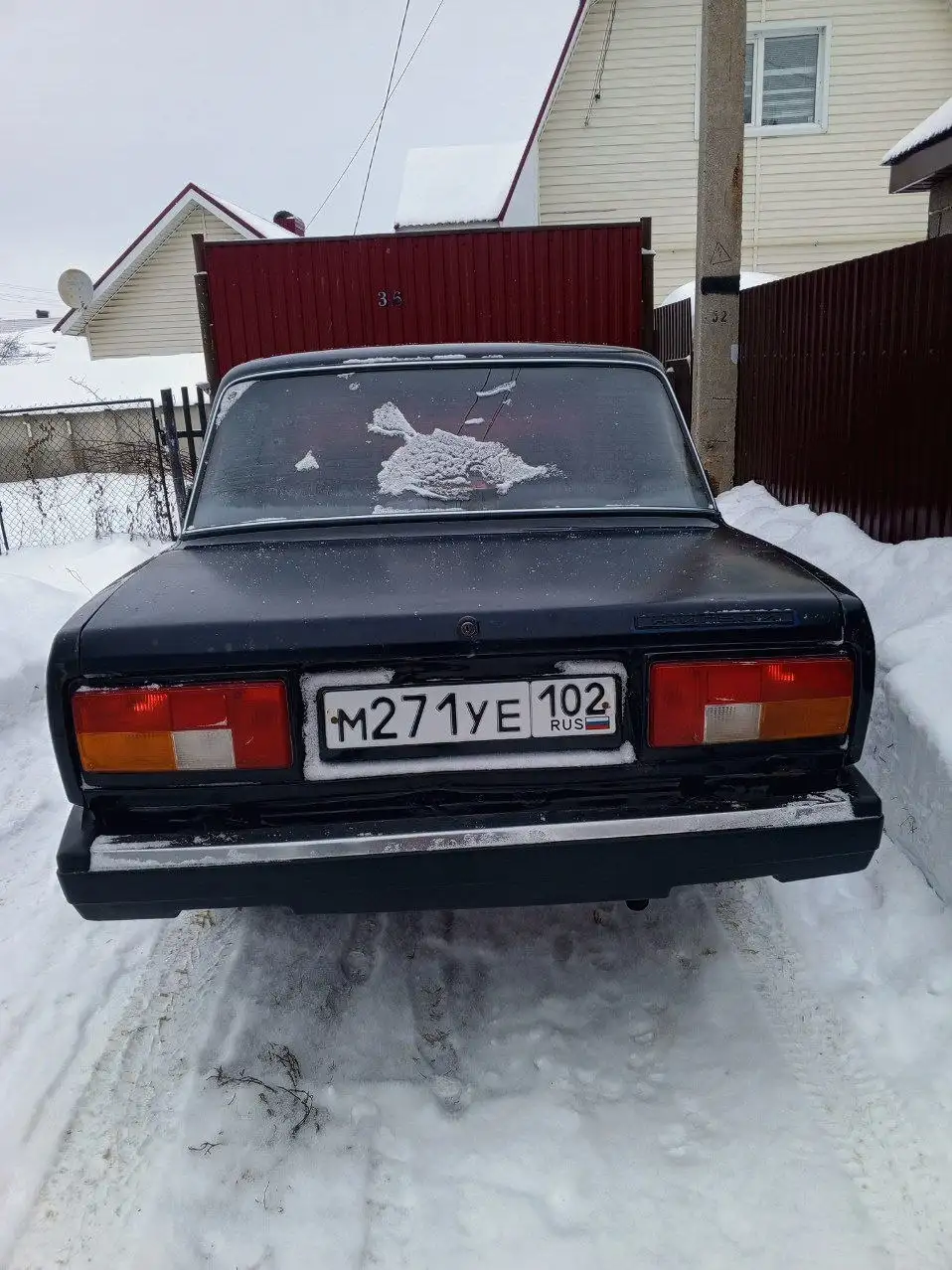 Автомобиль 2010 года с пробегом 135 тыс. км - Легковые автомобили (Авто) в Октябрьский