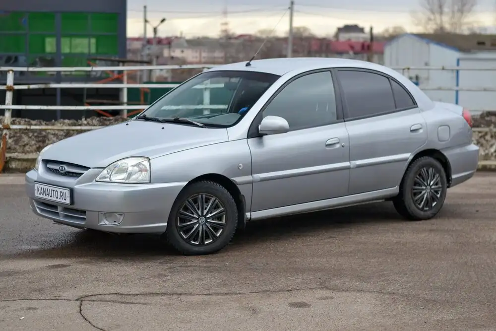 Продажа Kia Rio 2005 года в Канаше - Легковые автомобили (Авто) в Канаш