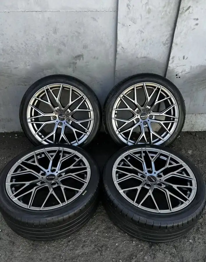 Продам комплект колес Р18 с резиной Нокиан - Запчасти (Авто) в Неизвестно