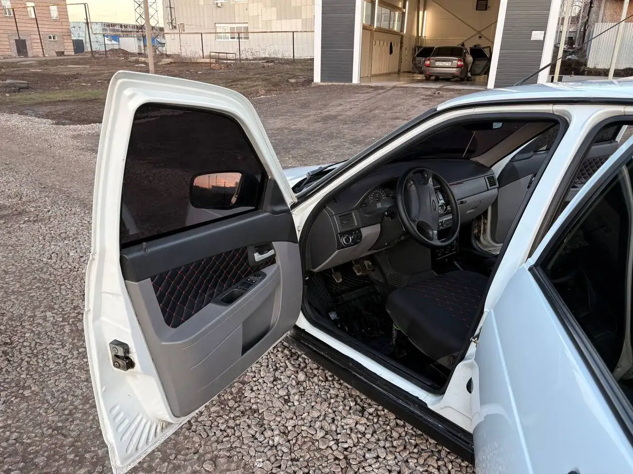 Продам автомобиль ВАЗ 2107 в хорошем состоянии - Легковые автомобили (Авто) в Неизвестно