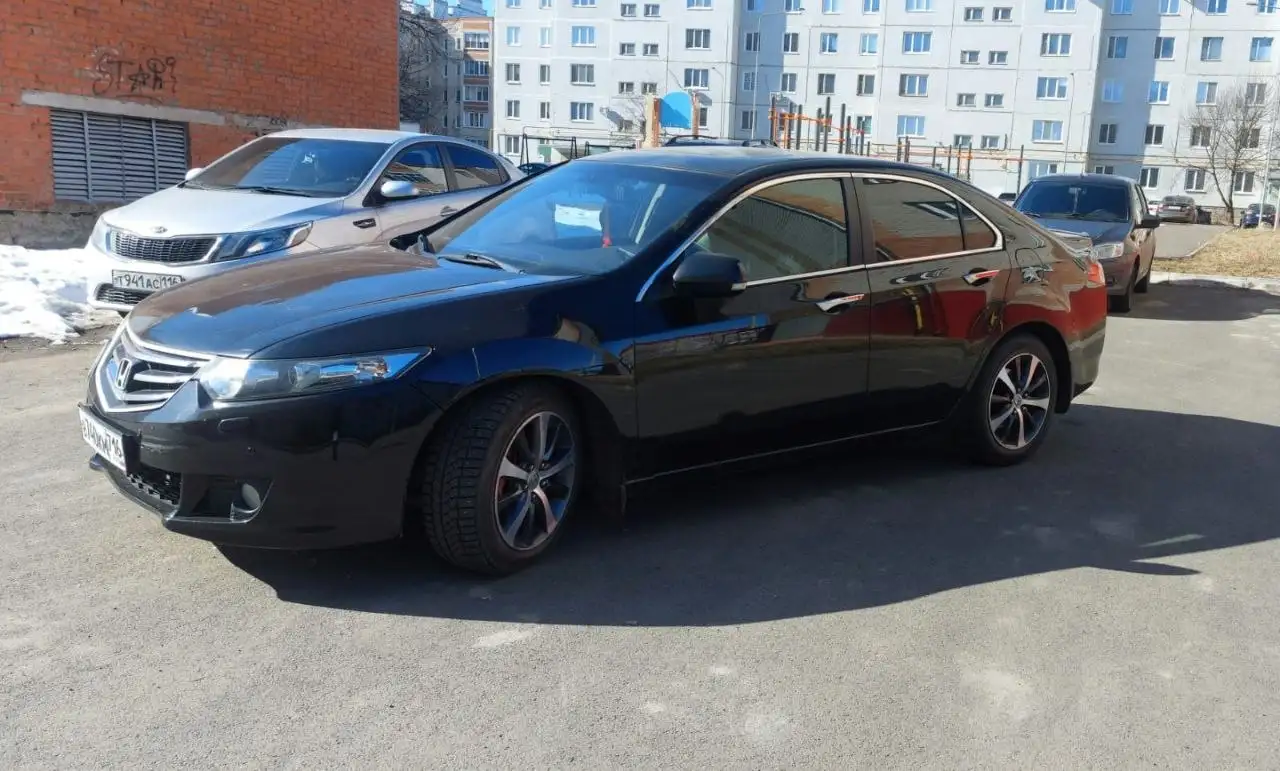 Продается Honda Accord 2008 года - Легковые автомобили (Авто) в Чистополь
