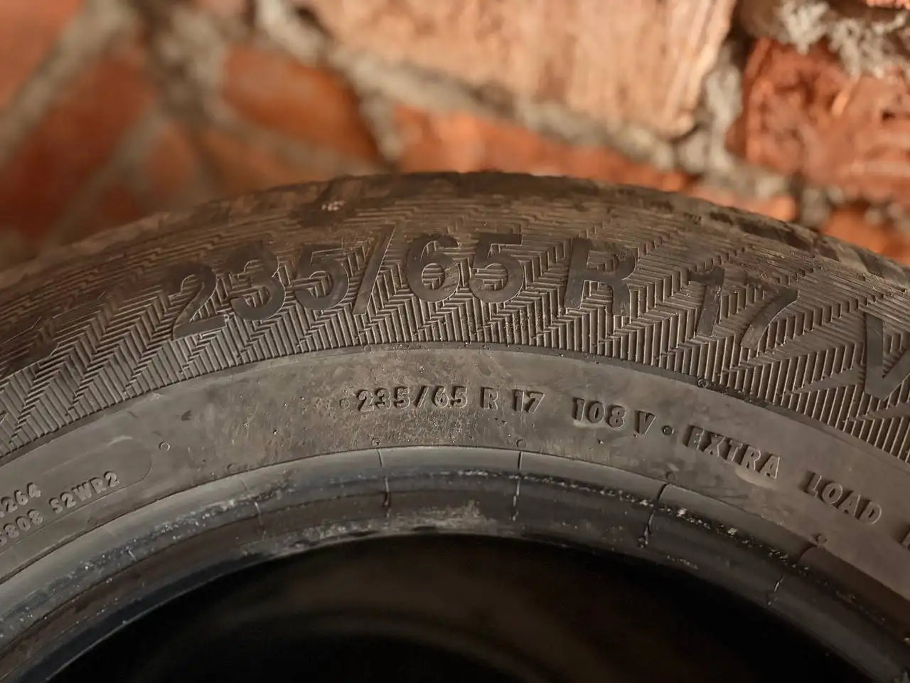 Шины R17 235/65 Gislaved Ultra Speed - Шины и диски (Авто) в Неизвестно