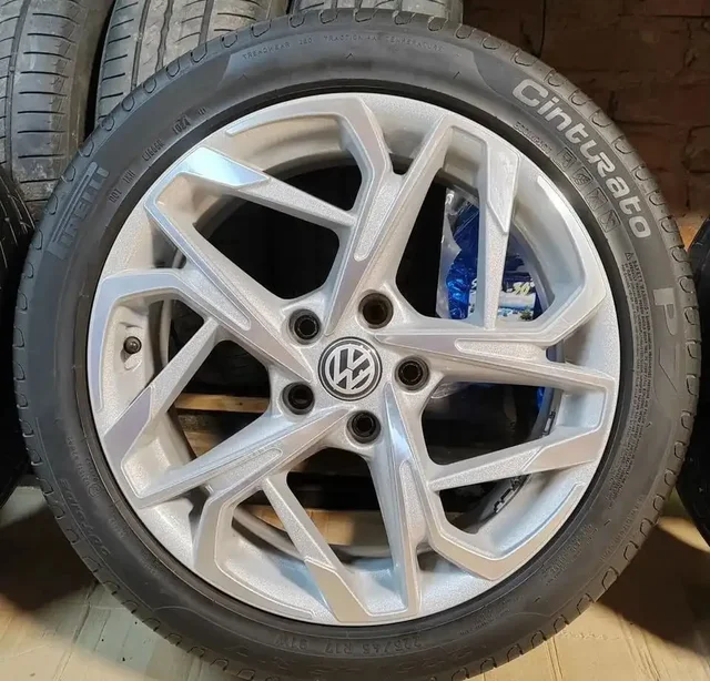 Комплект колес P17 225/45 5x112 ЦО 57.1 - Авто в Неизвестно