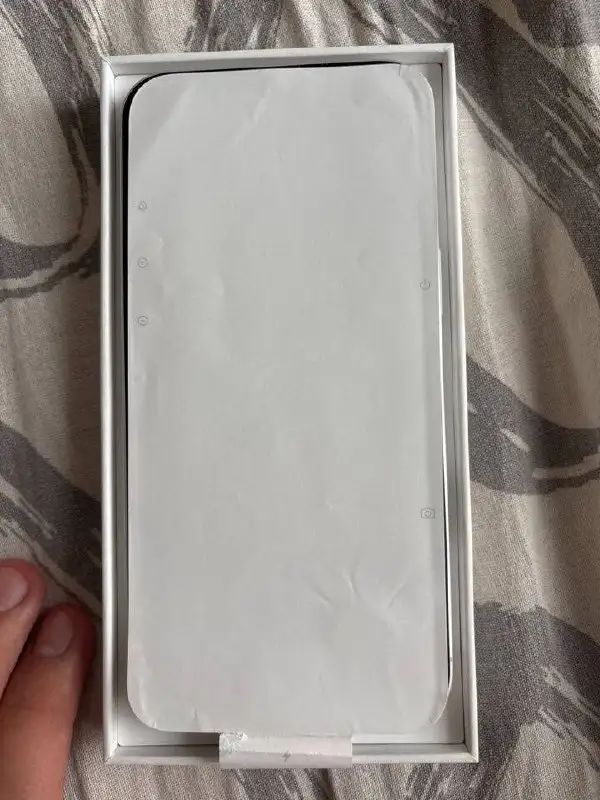 Продам новый iPhone 16+ 128ГБ - Смартфоны (Электроника) в Неизвестно