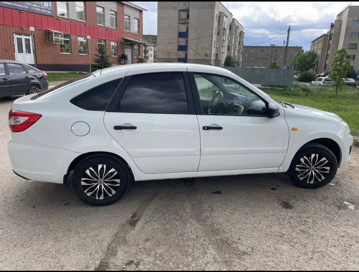 Lada Granta 2017 г.в. - Легковые автомобили (Авто) в Туймазы