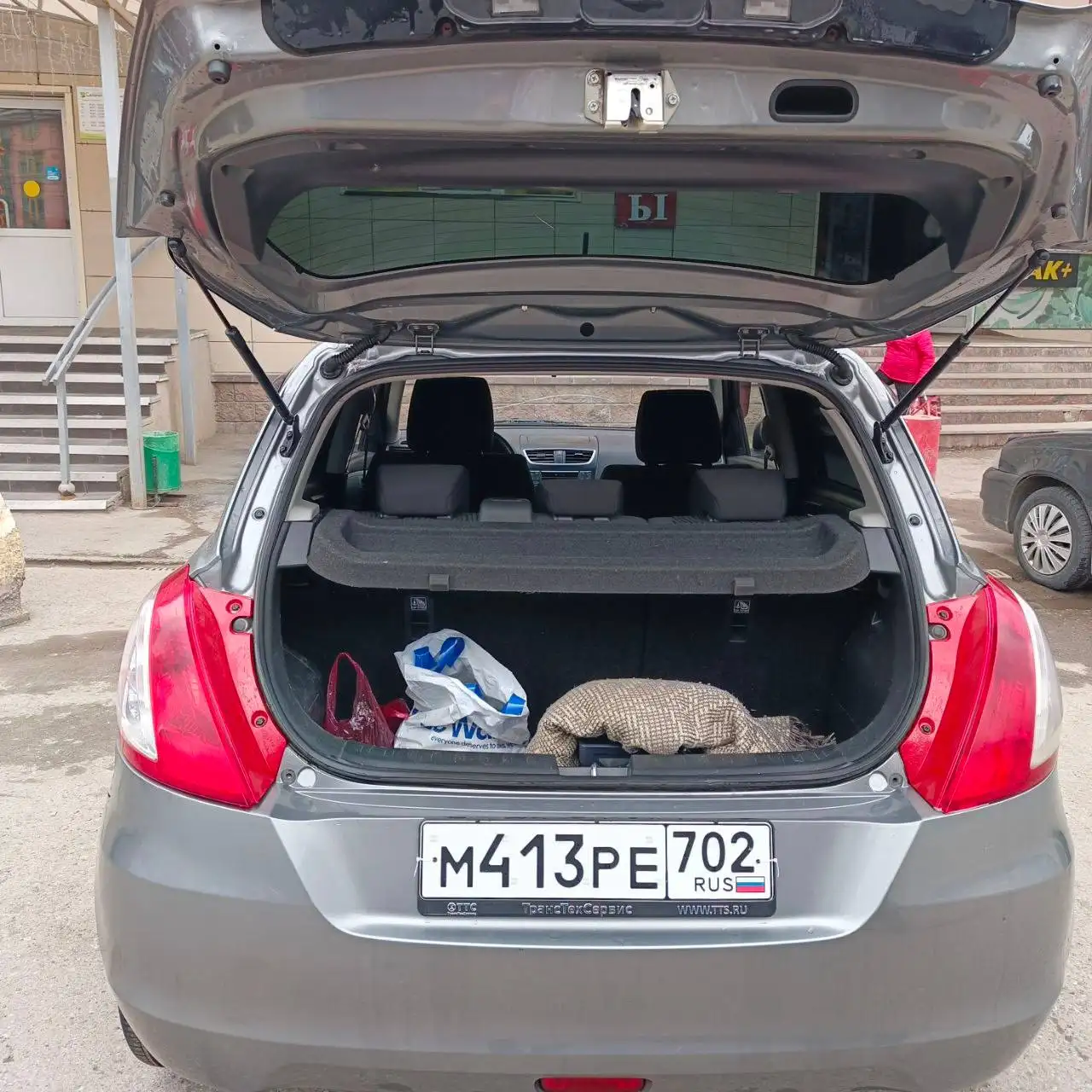 Suzuki Swift 1.2 автомат 2011 - Легковые автомобили (Авто) в Неизвестно