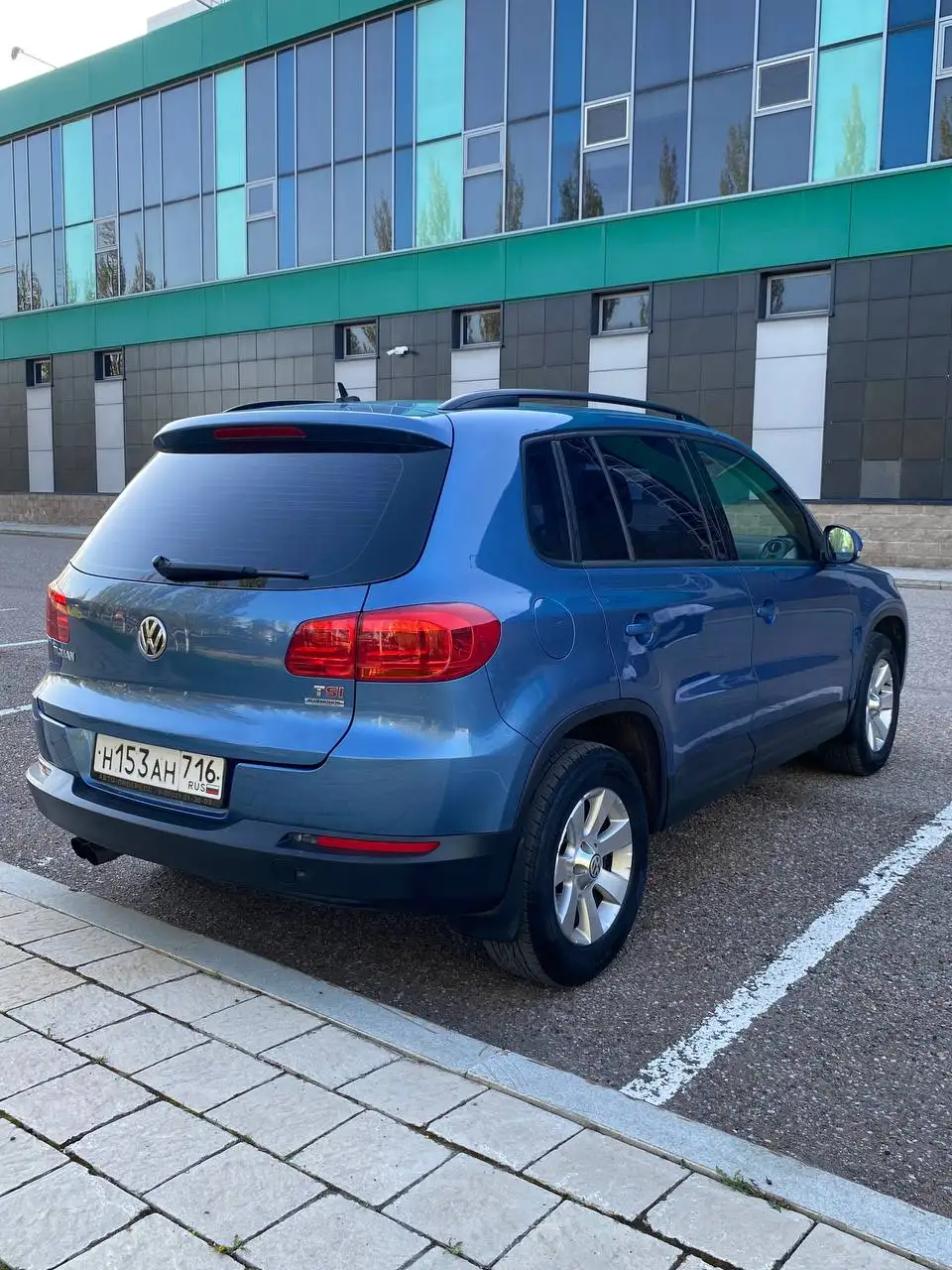 Volkswagen Tiguan 2012 - Авто в Уфа