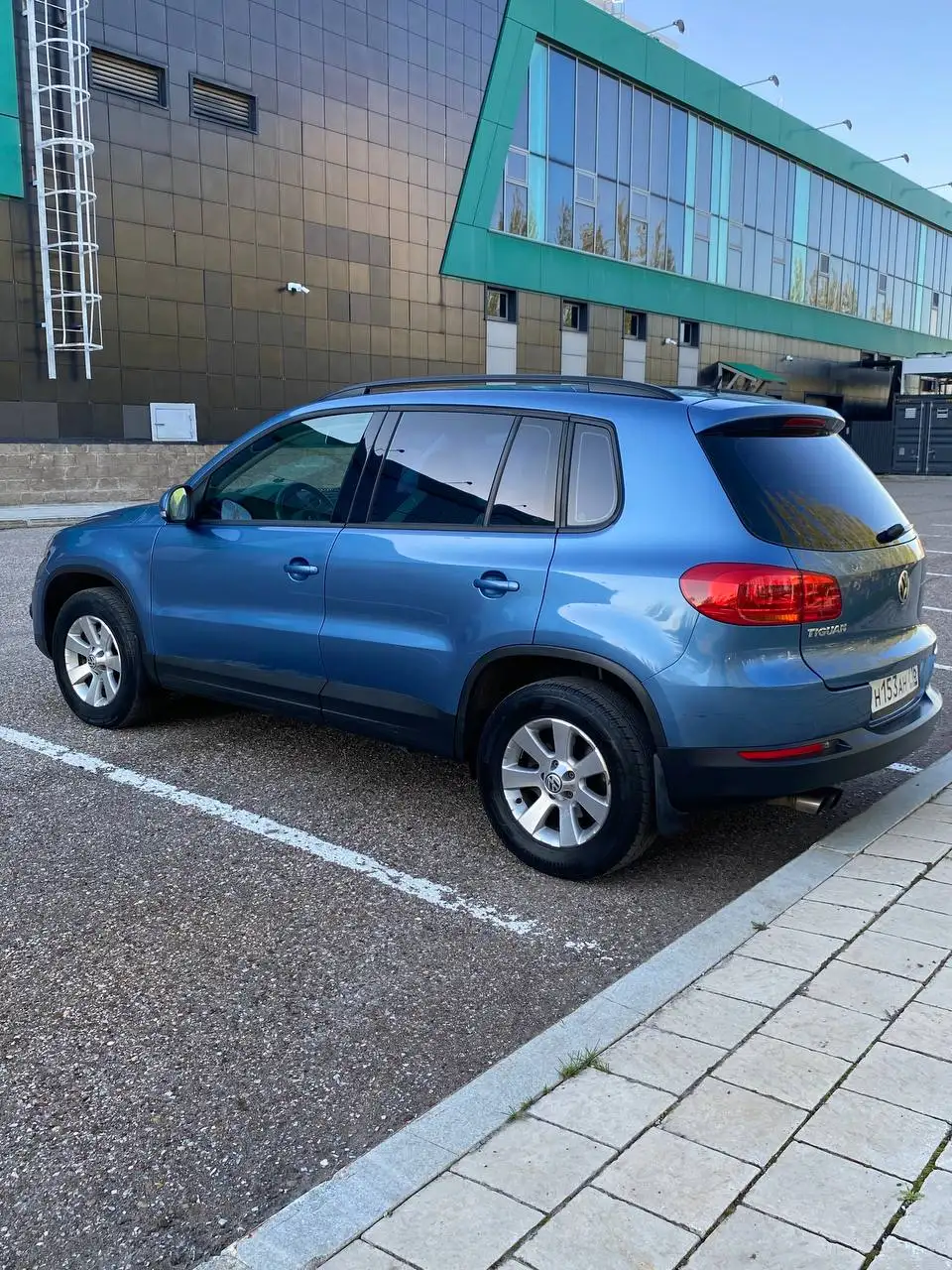 Volkswagen Tiguan 2012 - Авто в Уфа
