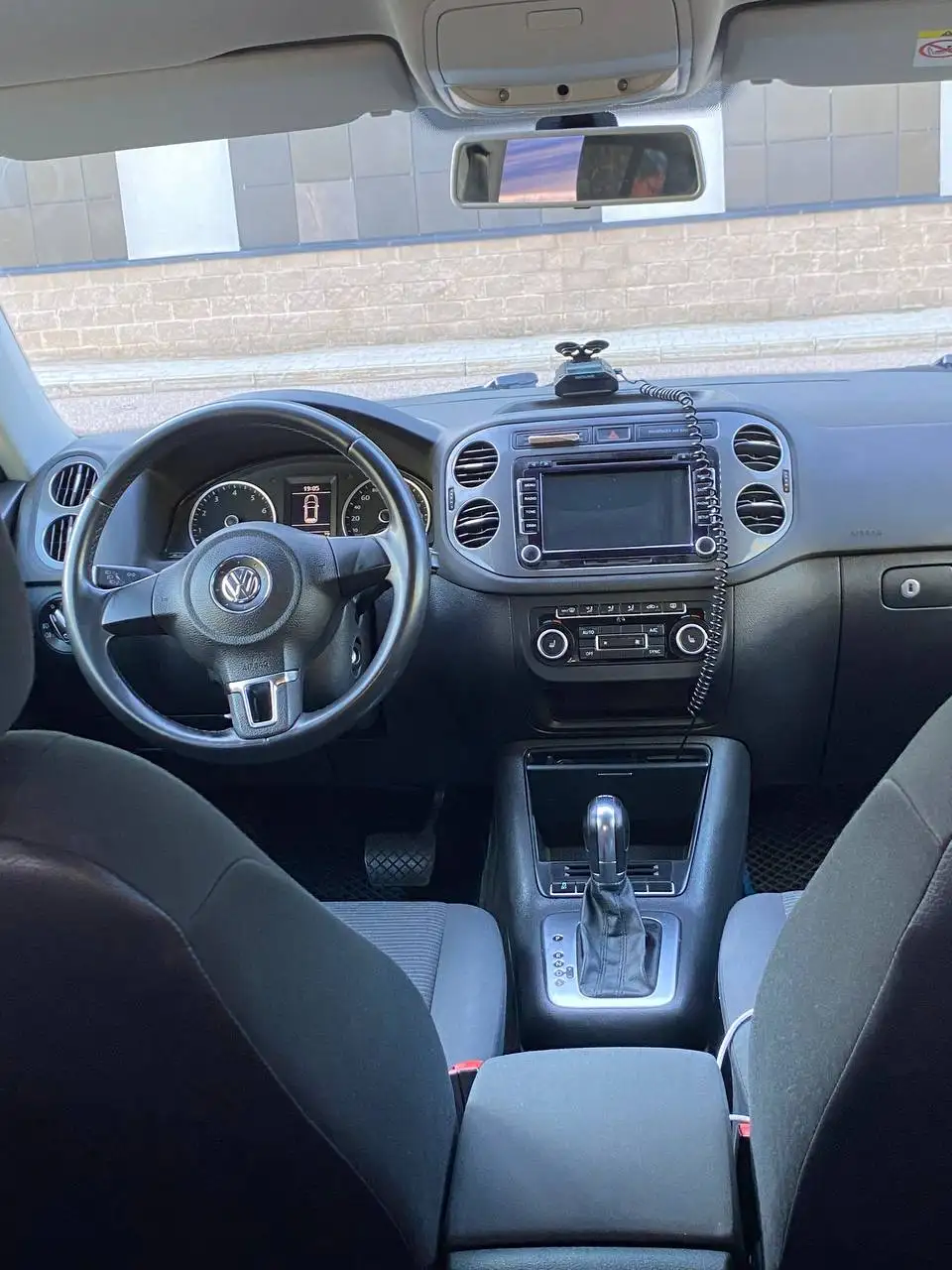 Volkswagen Tiguan 2012 - Авто в Уфа
