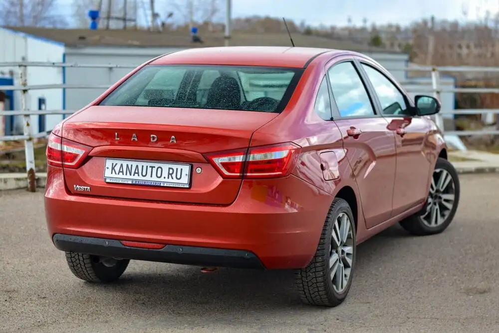 Lada Vesta 2016 - Легковые автомобили (Авто) в Канаш