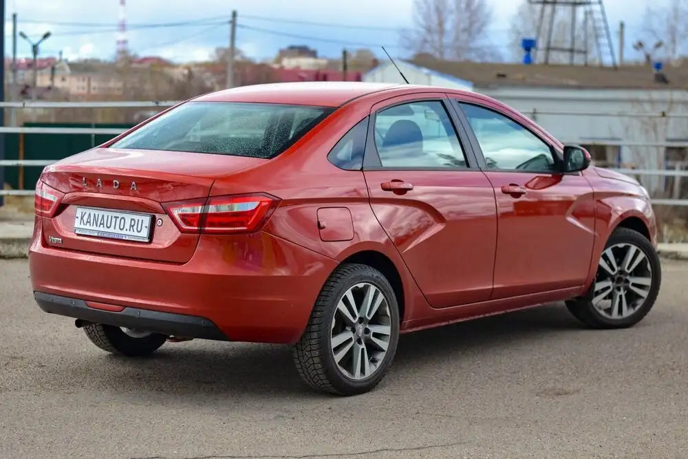 Lada Vesta 2016 - Легковые автомобили (Авто) в Канаш