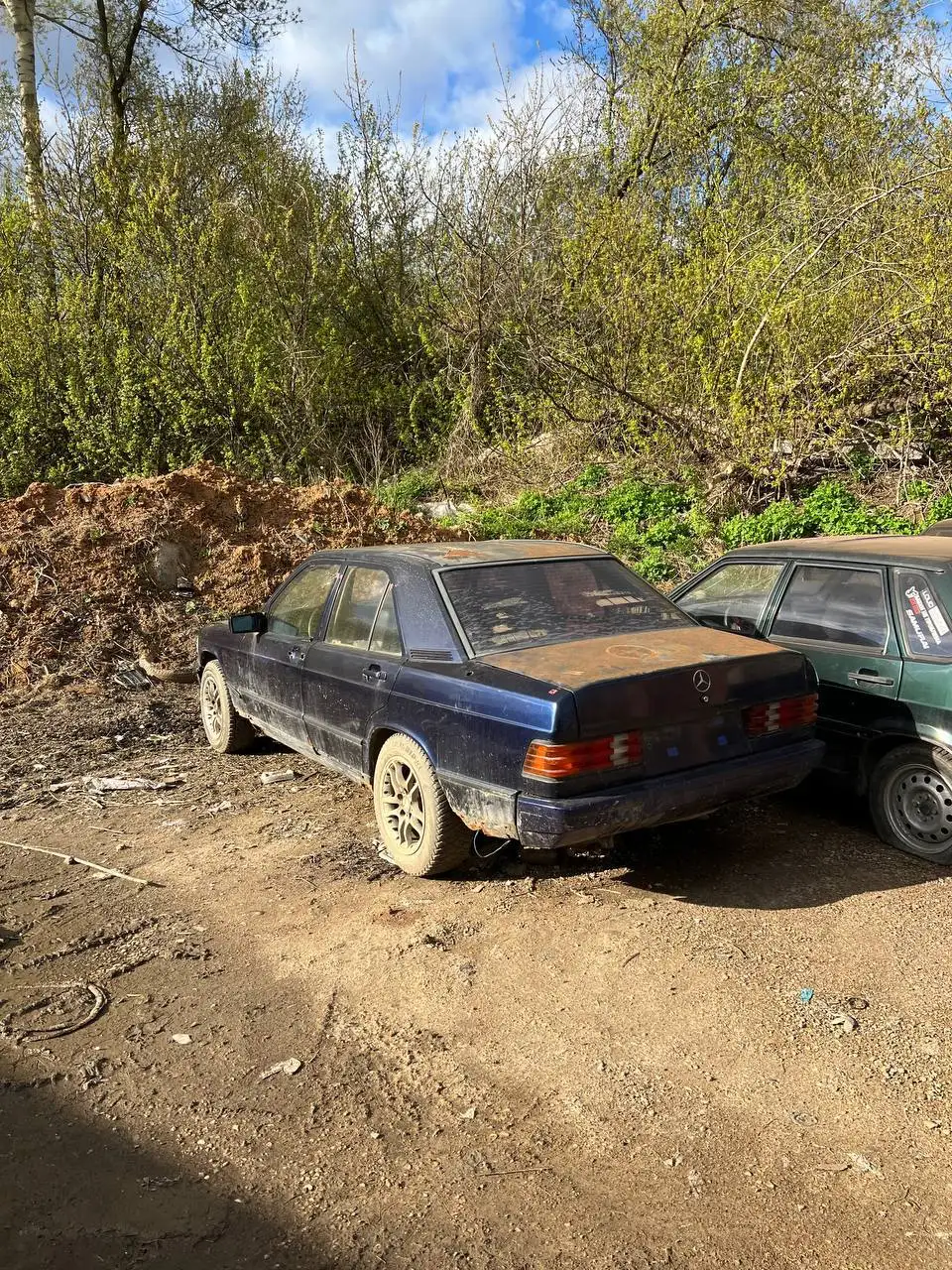 W201 Мерседес, 2.0 М111, требуется ремонт - Легковые автомобили (Авто) в Неизвестно