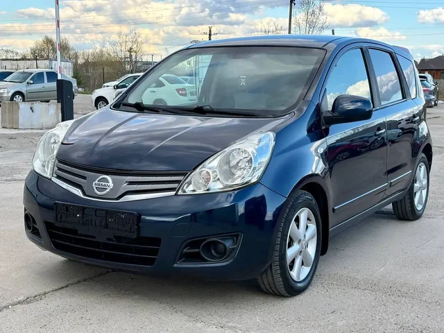 Nissan NOTE LUXURY на автомате - Легковые автомобили в Нижнекамск