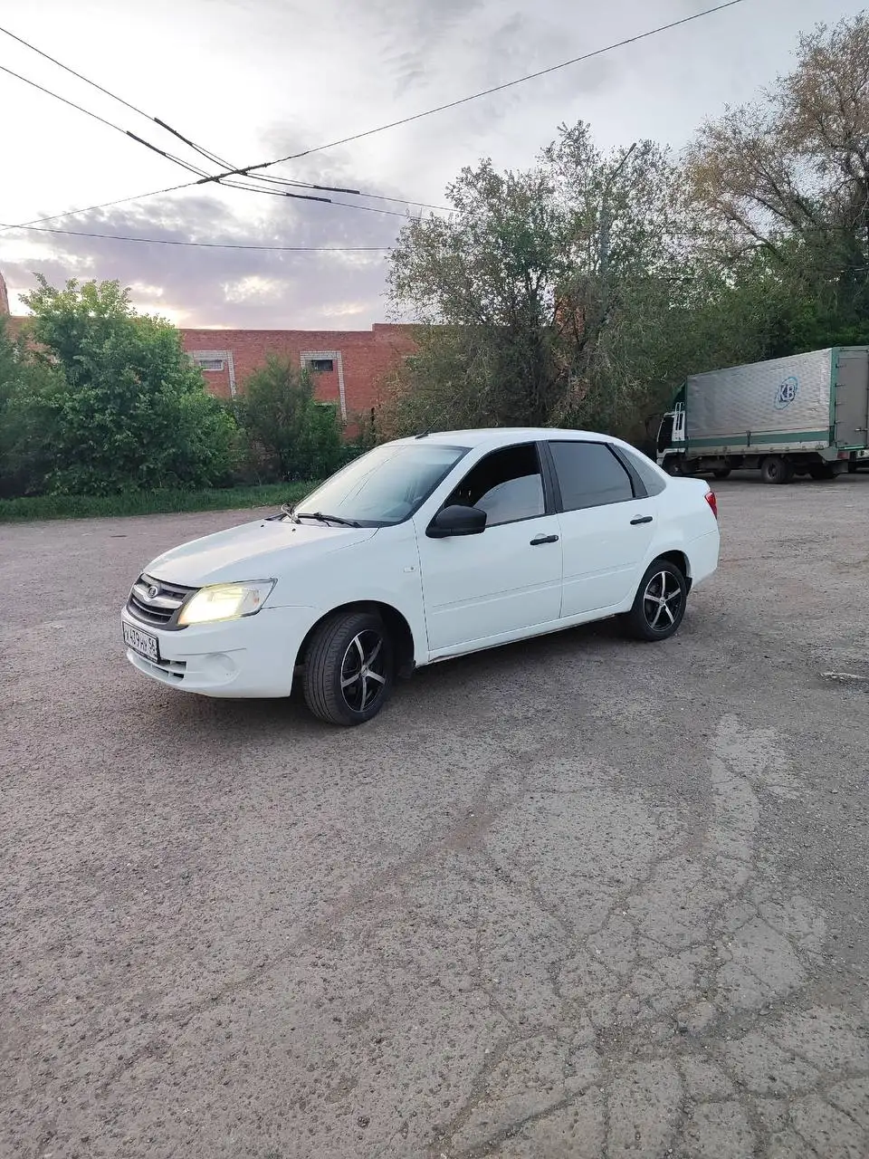 Продам Гранту 2018 - Легковые автомобили (Авто) в Оренбург