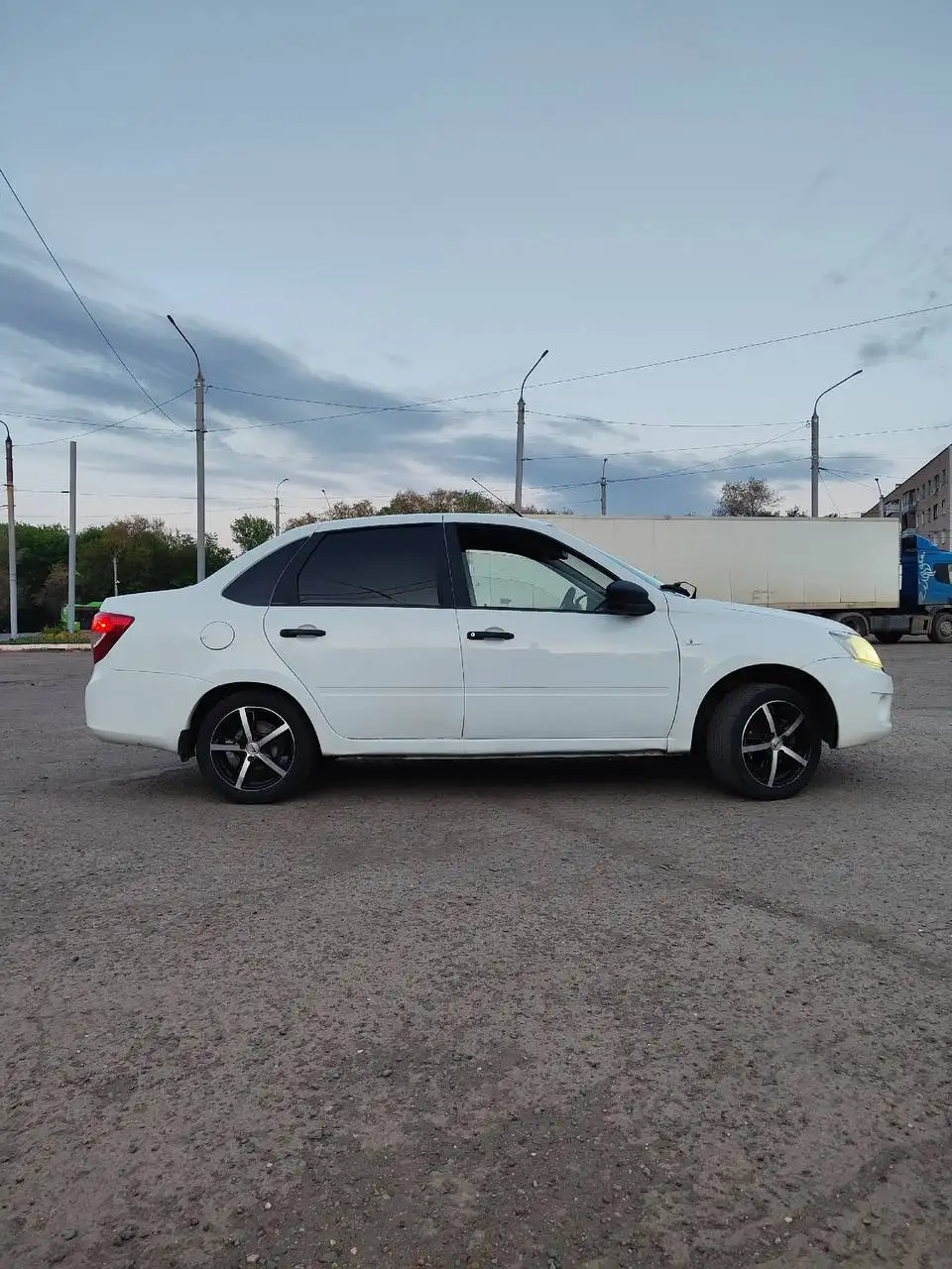 Продам Гранту 2018 - Легковые автомобили (Авто) в Оренбург