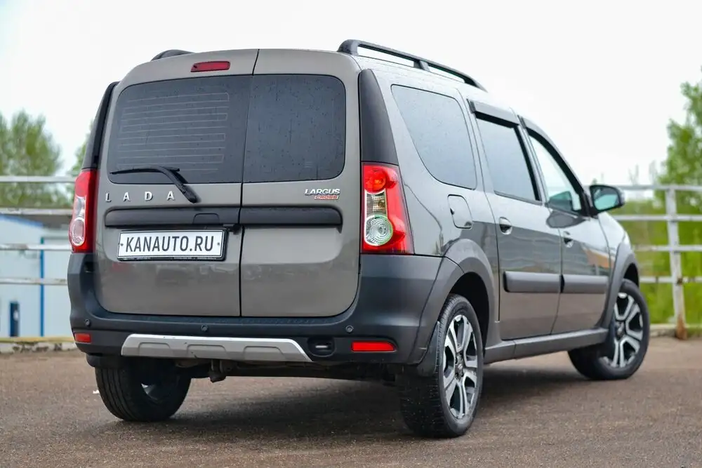 Lada Largus Cross 2021 в кредит - Легковые автомобили (Авто) в Канаш