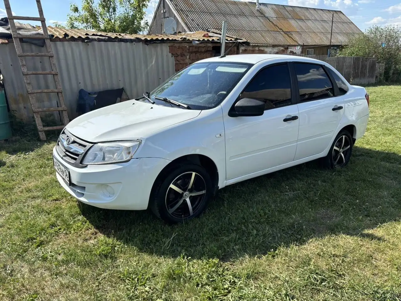 Продажа Лада Гранта 2018 - Легковые автомобили (Авто) в Стерлитамак