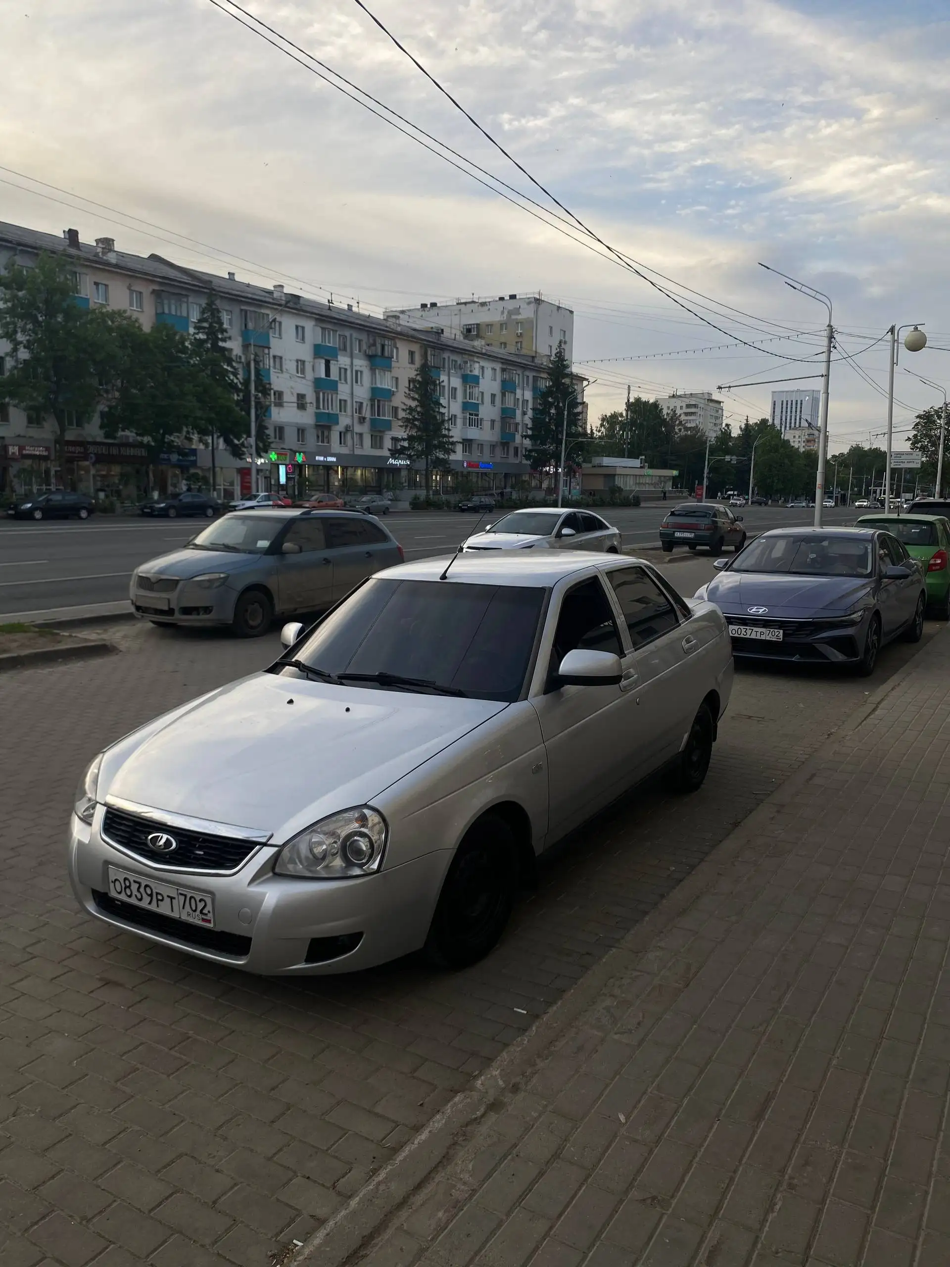 Продажа Приора 2007 года - Легковые автомобили (Авто) в Неизвестно