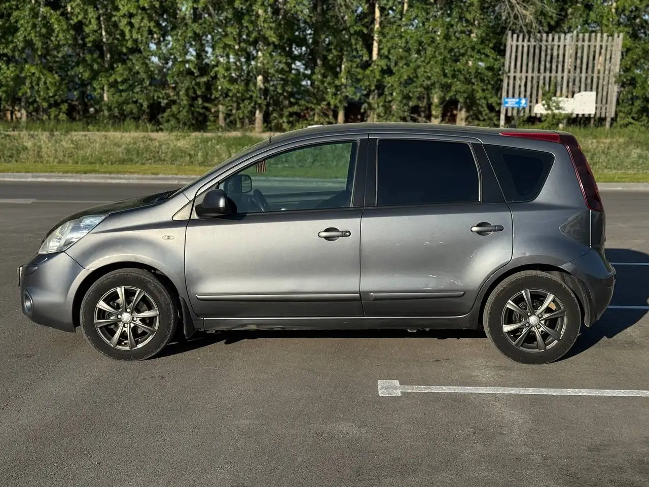 Nissan Note E11 2012 1.6 МТ - Легковые автомобили (Авто) в Неизвестно