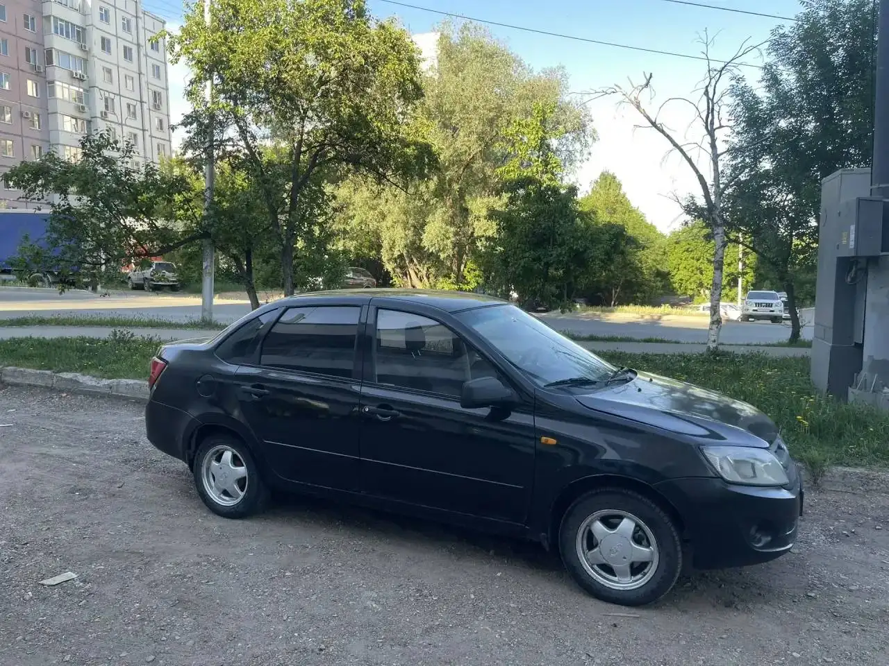 Продажа Лада Гранта 2013 - Легковые автомобили (Авто) в Неизвестно
