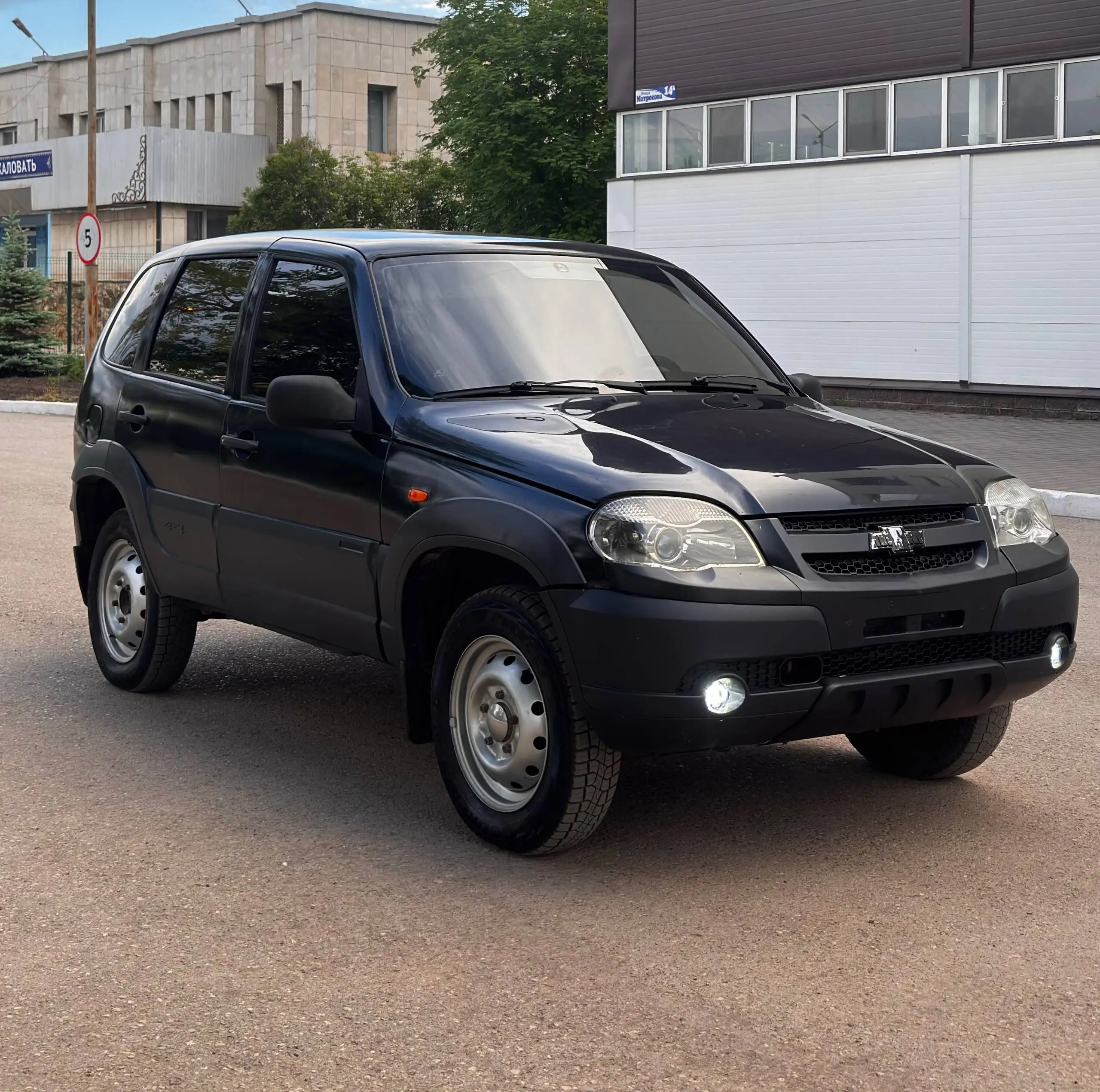 Chevrolet Niva 2010 в хорошем состоянии - Внедорожники (Авто) в Уфа
