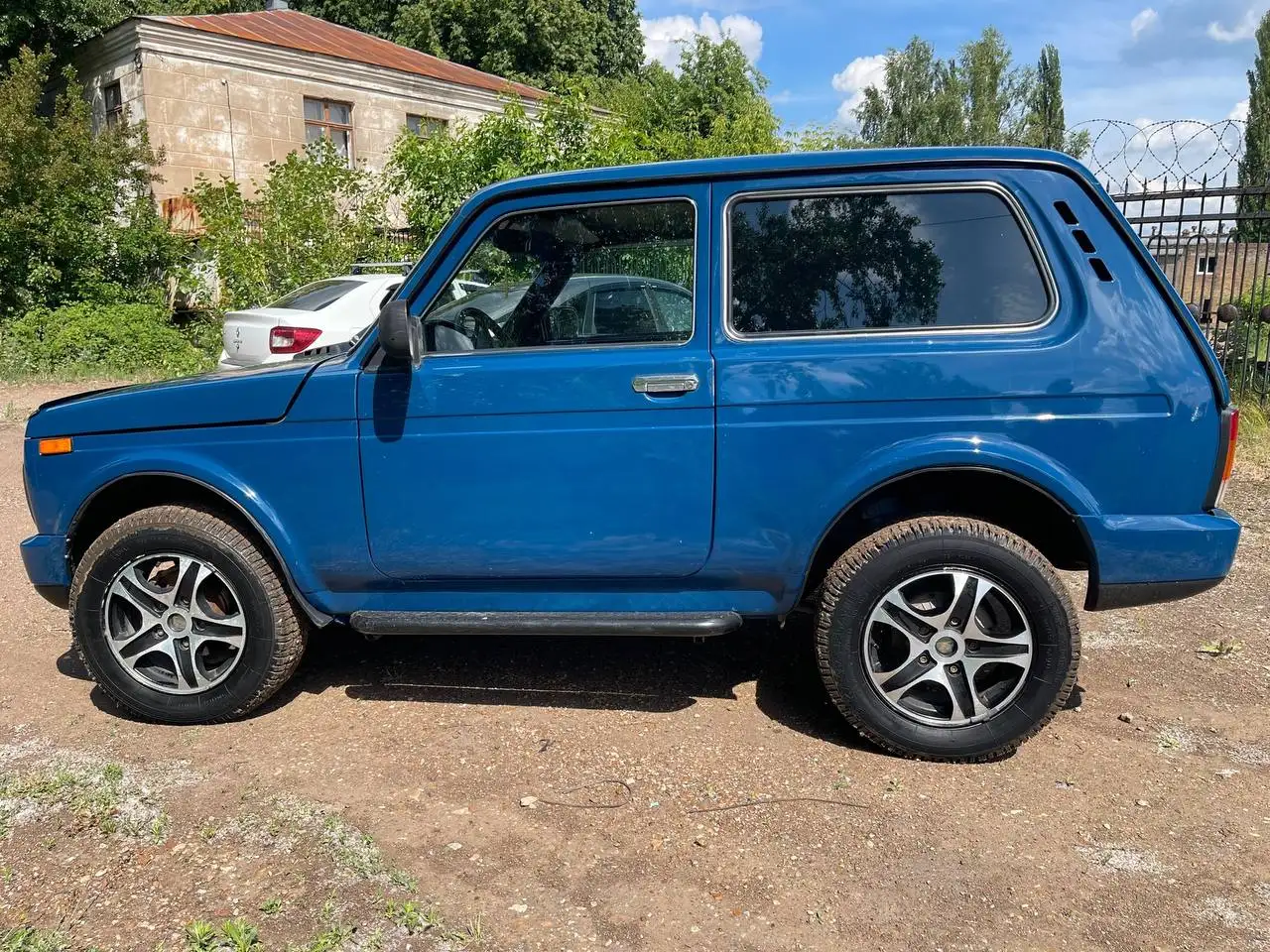 Продажа Нива 2014 года - Легковые автомобили (Авто) в Уфа