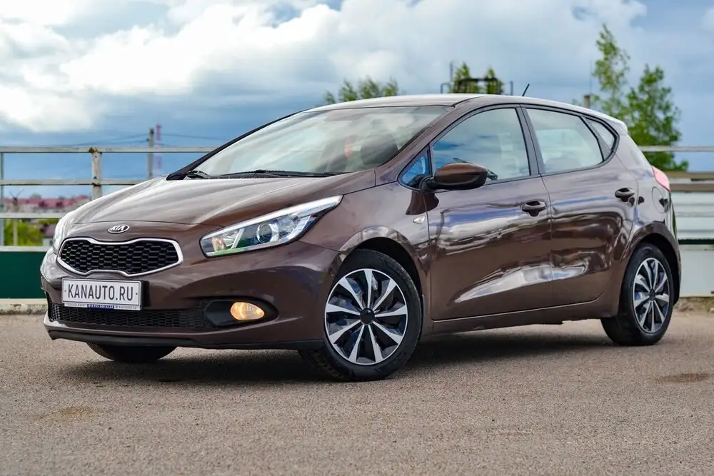 Kia Ceed 2014 1.4 MT - KIA (Авто) в Канаш