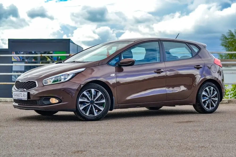 Kia Ceed 2014 1.4 MT - KIA (Авто) в Канаш