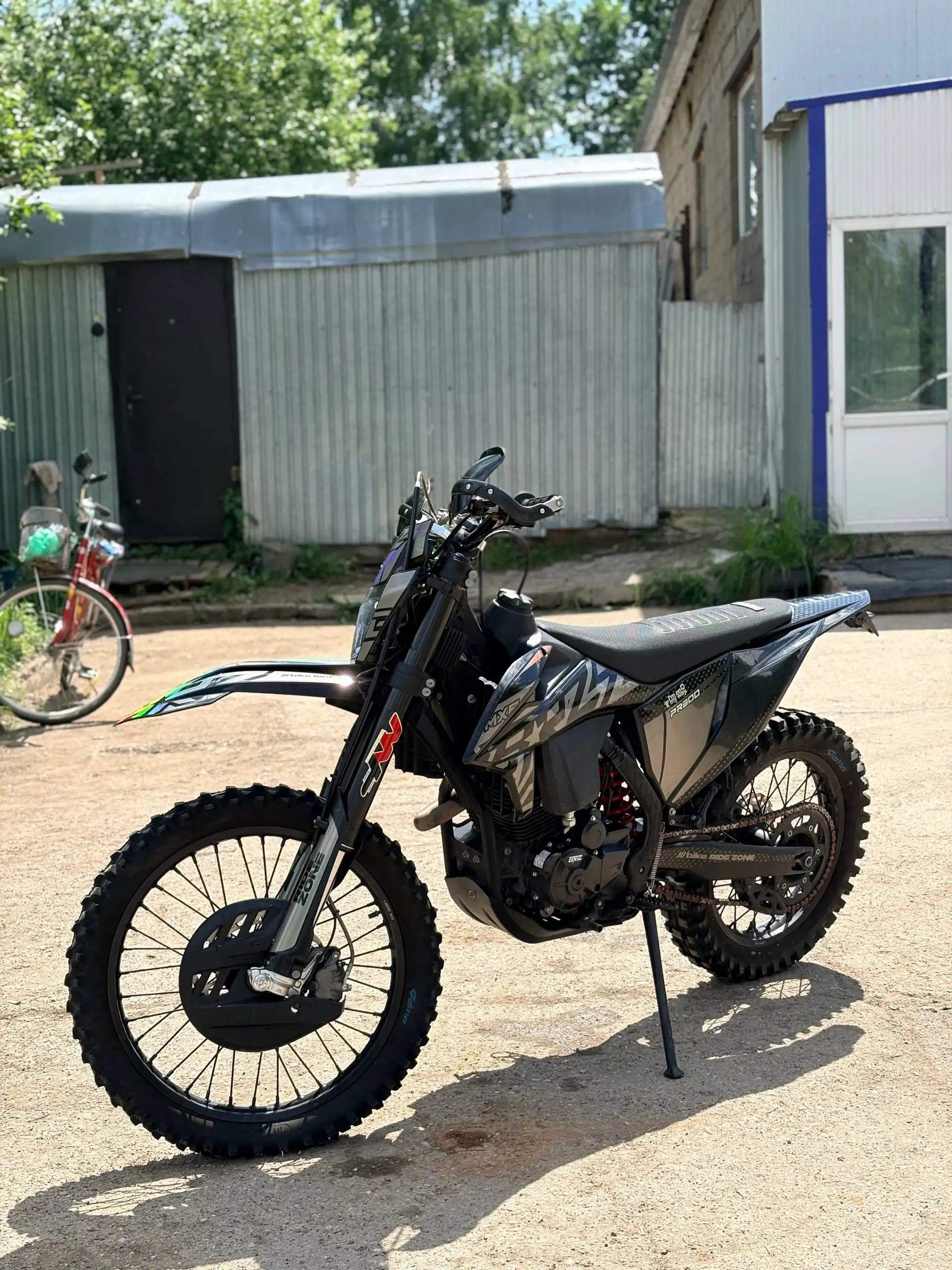 Квадроцикл BRP X8 PR300 - Квадроциклы (Авто) в Неизвестно