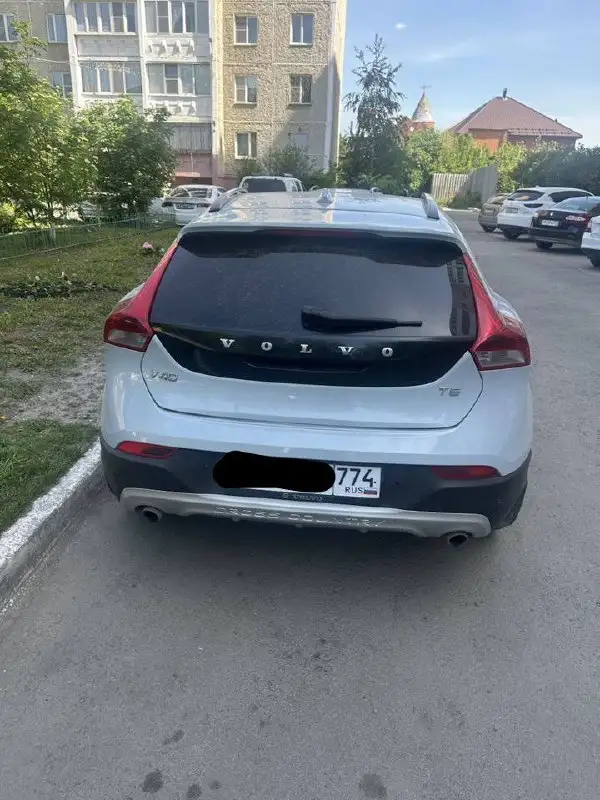 Volvo V40 Cross Country 2013 - Легковые автомобили (Авто) в Челябинск