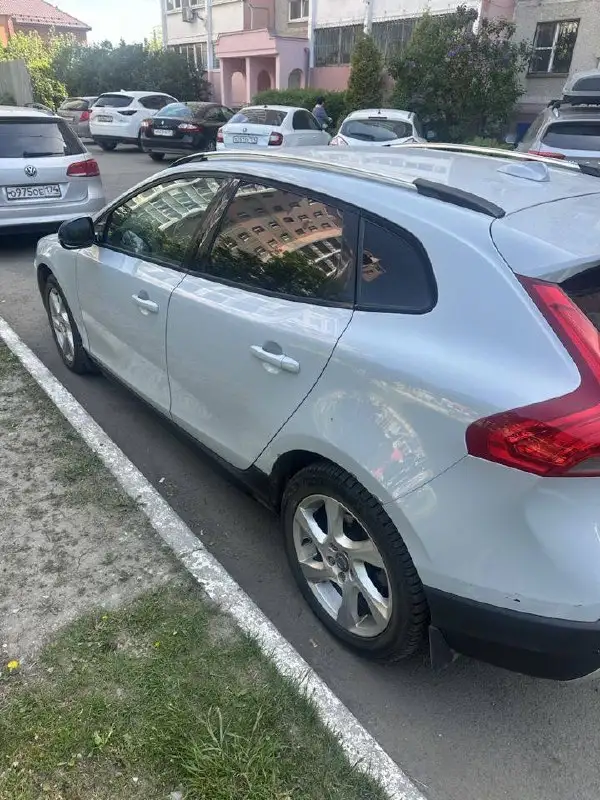 Volvo V40 Cross Country 2013 - Легковые автомобили (Авто) в Челябинск