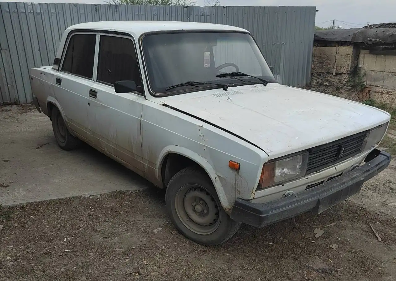 ВАЗ 2105 в хорошем состоянии - Легковые автомобили (Авто) в Неизвестно